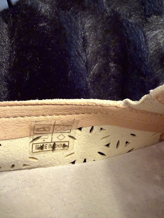 Ilse Jacobsen Cream Slip-On Sneakers - Picture 9 of 9